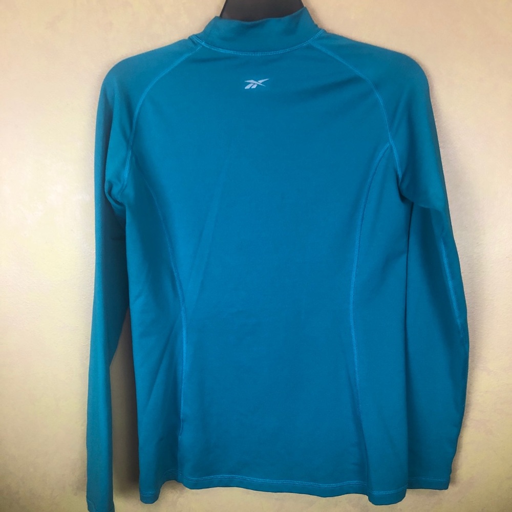 Women’s Reebok pullover, size medium - Picture 7 of 8